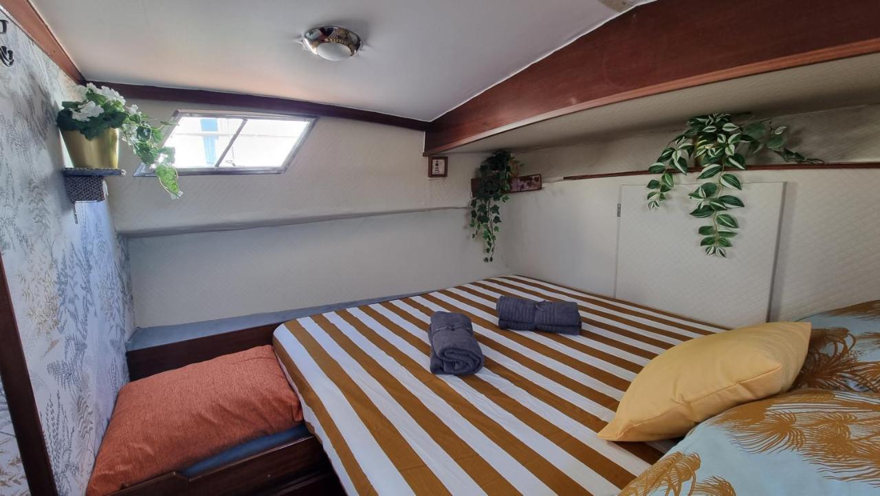 Hotel Charming Boat House In Barcelona With Big Terrace And Solarium Sant Adrià de Besòs Exterior foto