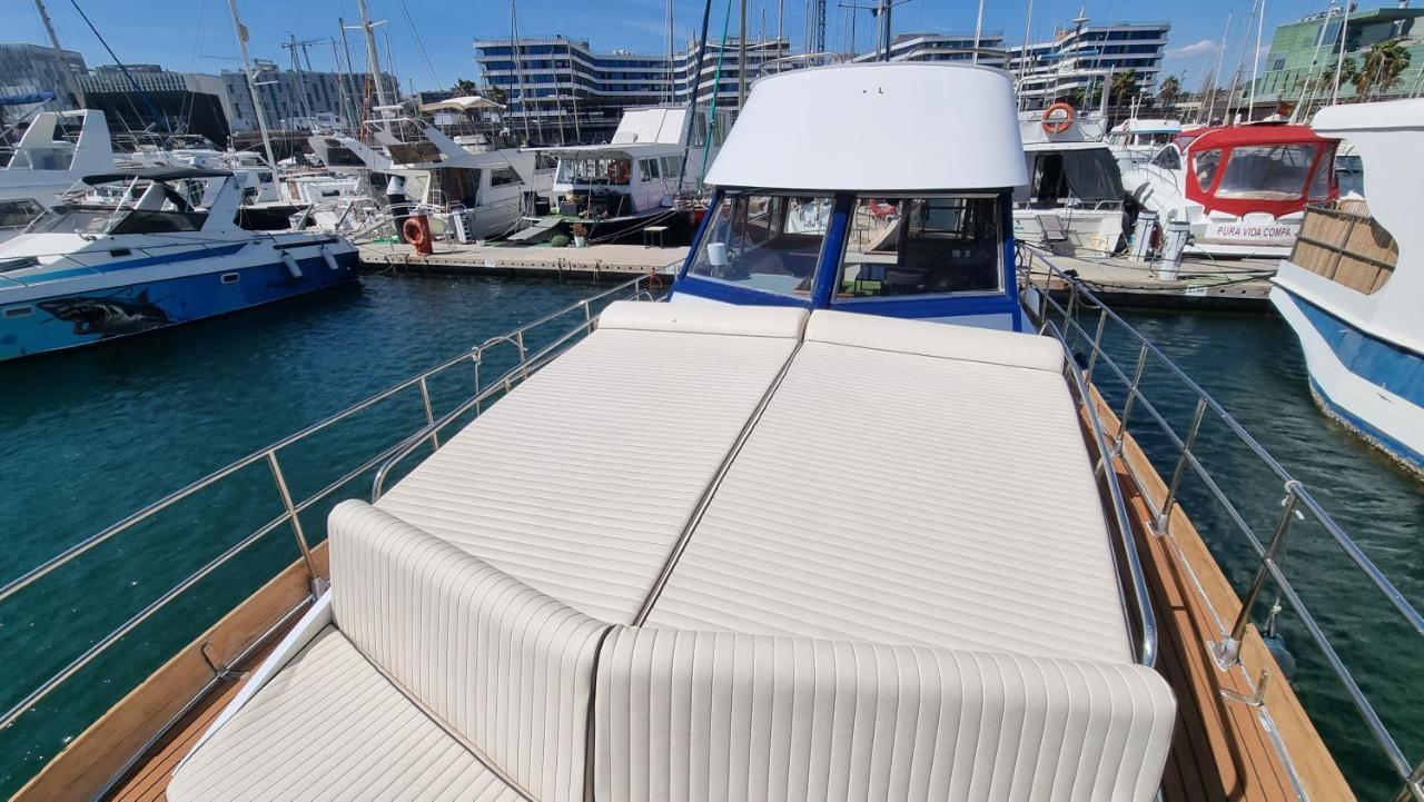 Hotel Charming Boat House In Barcelona With Big Terrace And Solarium Sant Adrià de Besòs Exterior foto