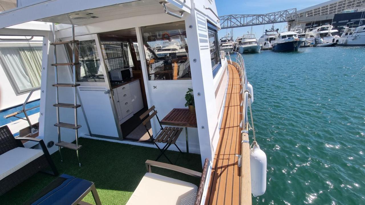 Hotel Charming Boat House In Barcelona With Big Terrace And Solarium Sant Adrià de Besòs Exterior foto