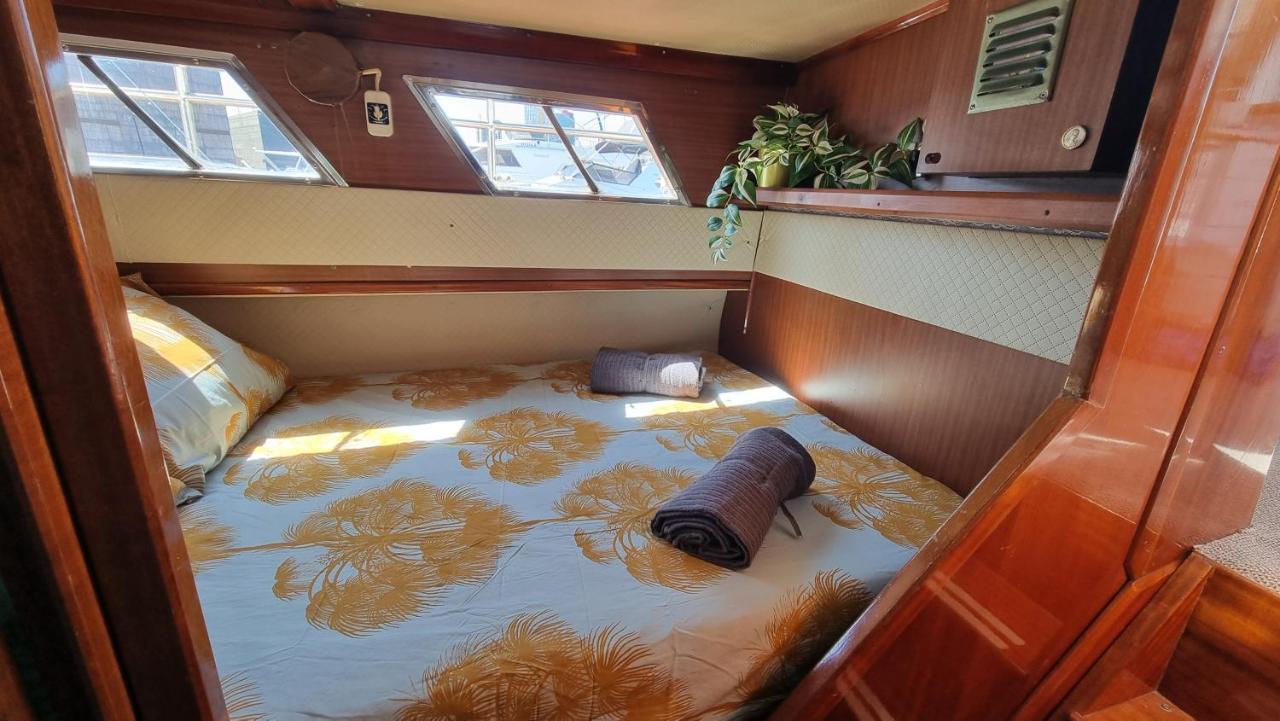 Hotel Charming Boat House In Barcelona With Big Terrace And Solarium Sant Adrià de Besòs Exterior foto